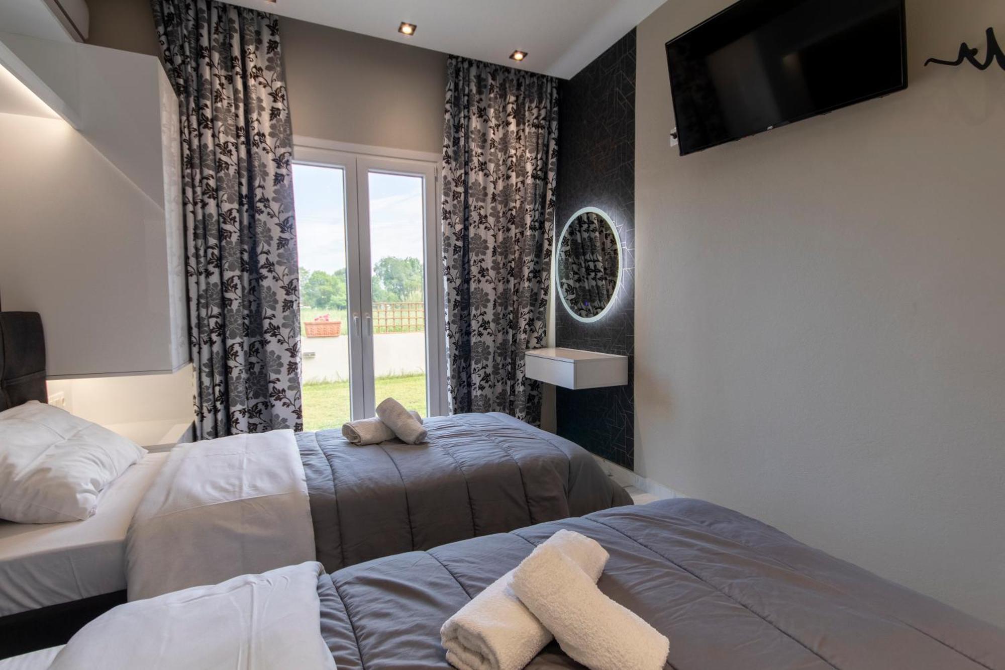 Evelina Luxury Suites In Corfu Ypsos Zewnętrze zdjęcie